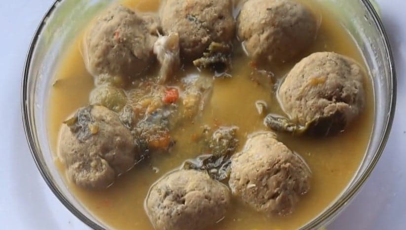 Soupe de boulettes pimentée