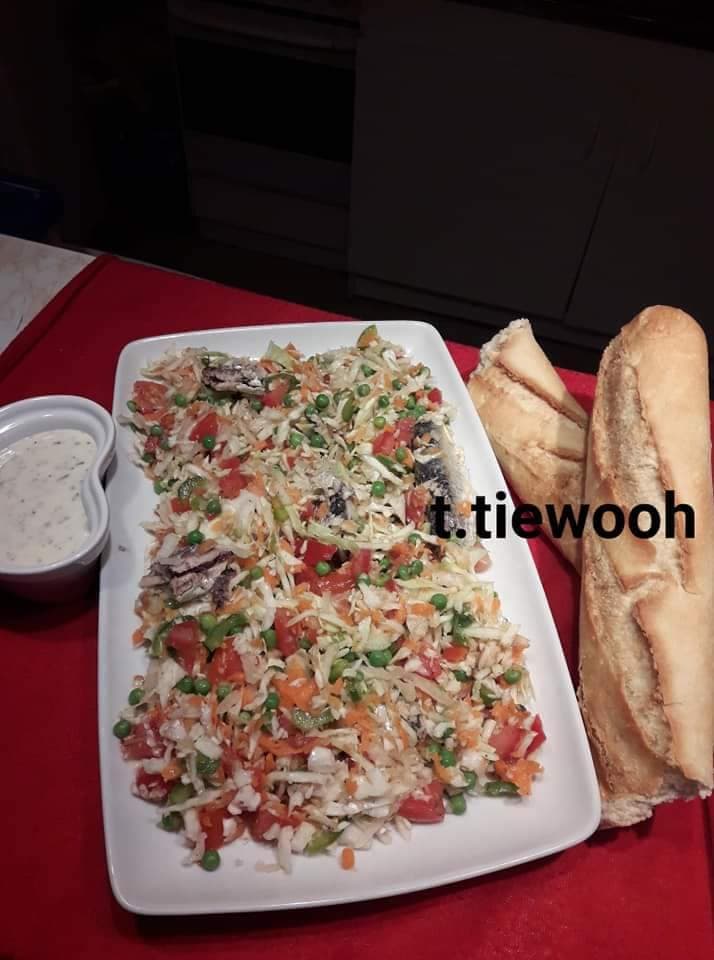 Salade de choux à la sardine à l’huile