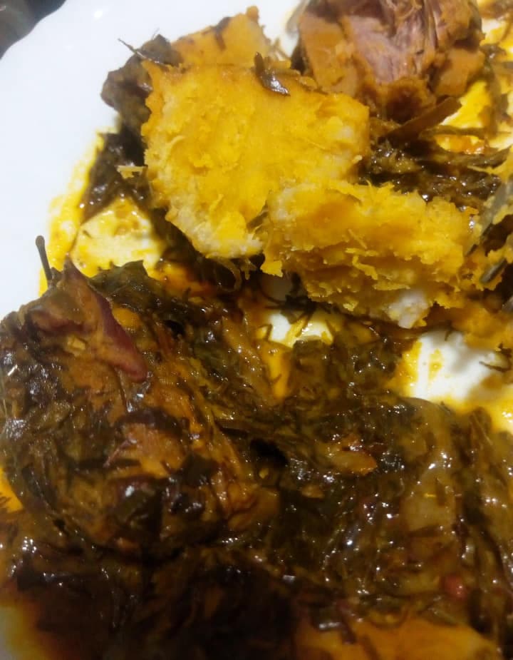 Macabo malaxé aux feuilles d’okok