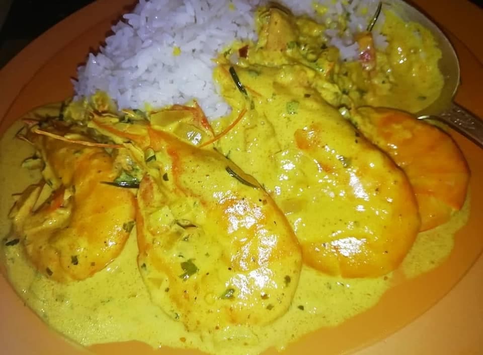 Gambas sauce à la crème, accompagnement riz blanc basmati ou parfumé