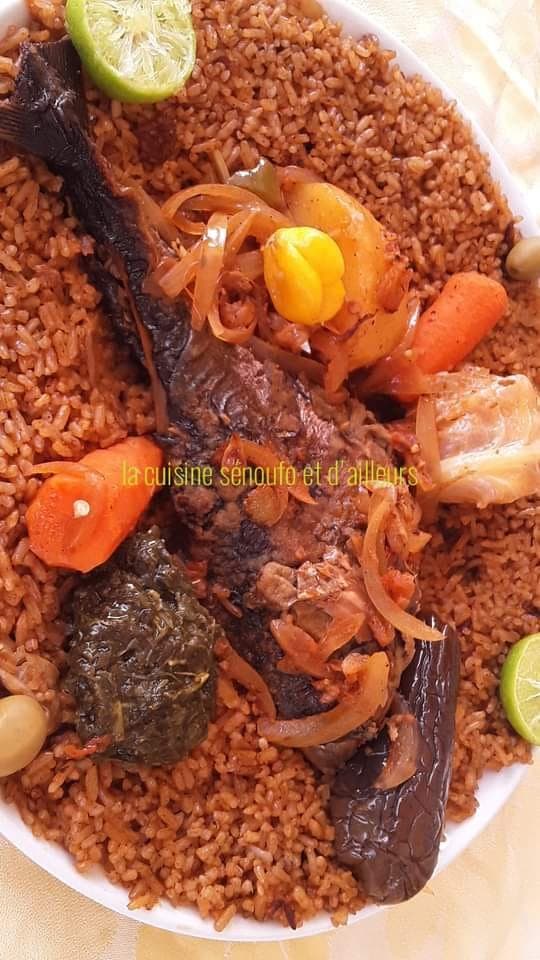 Riz gras rouge au poisson