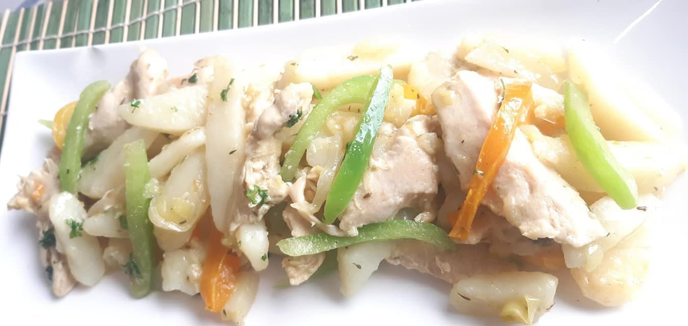 Sauté de blanc de poulet aux légumes