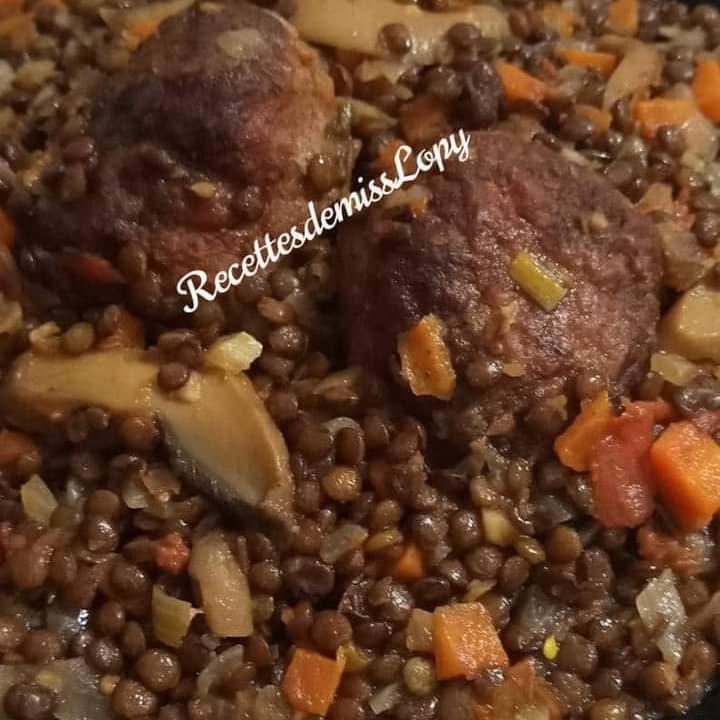 Boulette de viande aux lentilles et champignons de paris