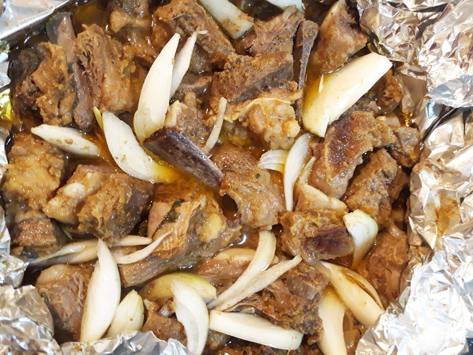 Mouton rôti au four : recette fondante et dorée