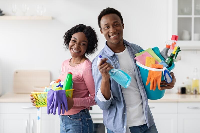 Comment nettoyer et dégraisser vos murs de cuisine ?