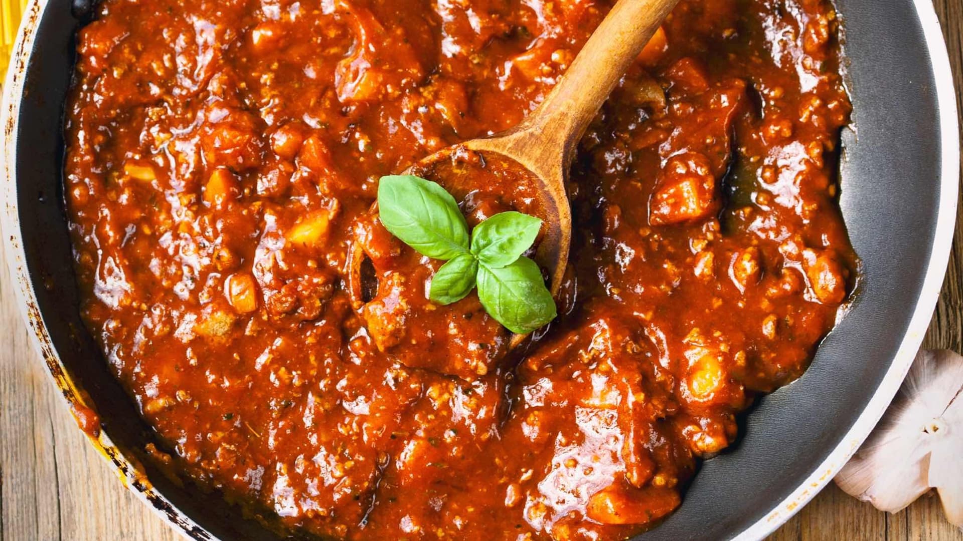 Comment faire de la sauce bolognaise ?