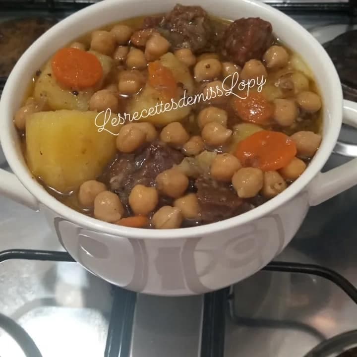 Ragout de bœuf, pommes de terre pois chiches.