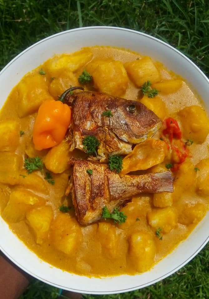 Ragoût de tubercules de manioc au poisson