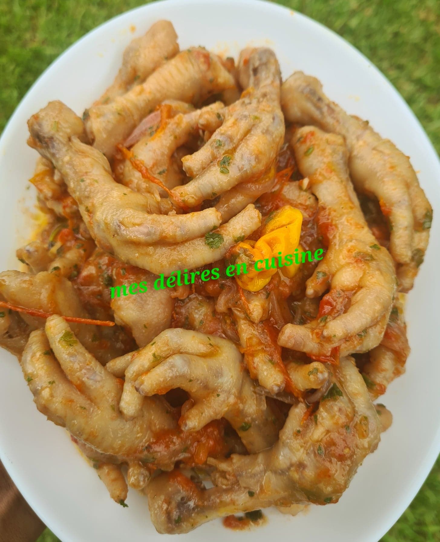 Pattes de poulet sautées