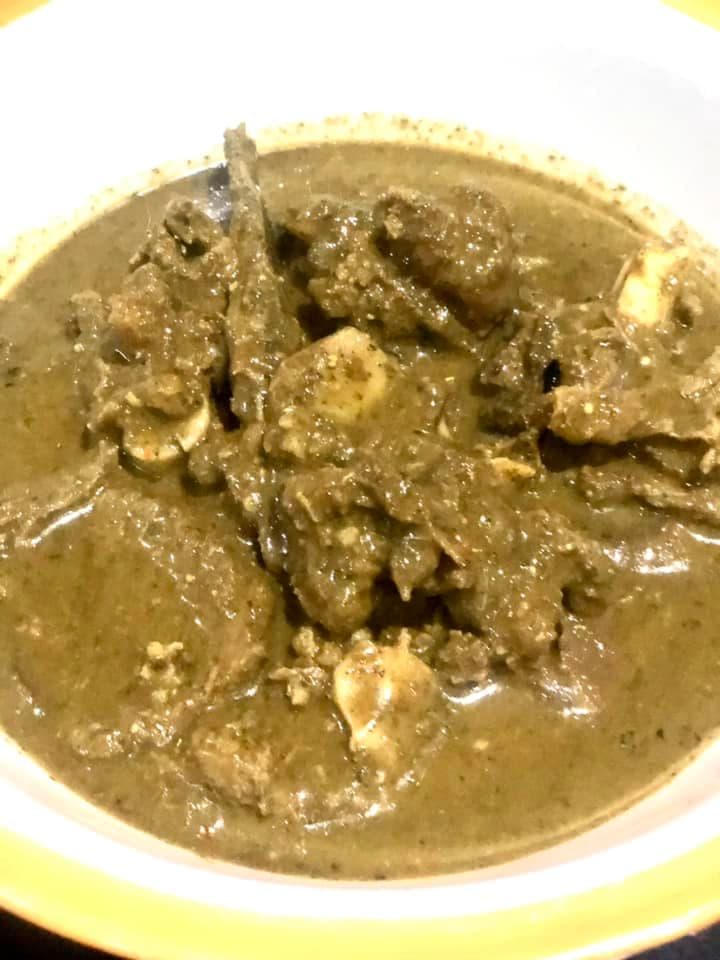 Sauce de feuilles de baobab séchées revisitée.