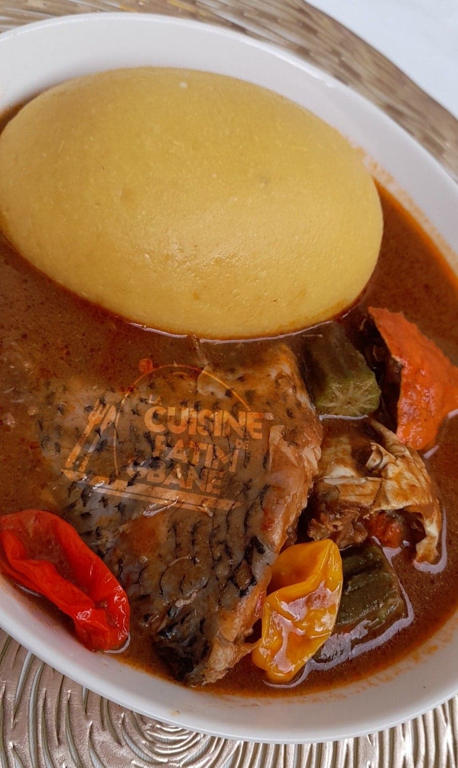 Sauce claire au poisson frais accompagné de foutou banane