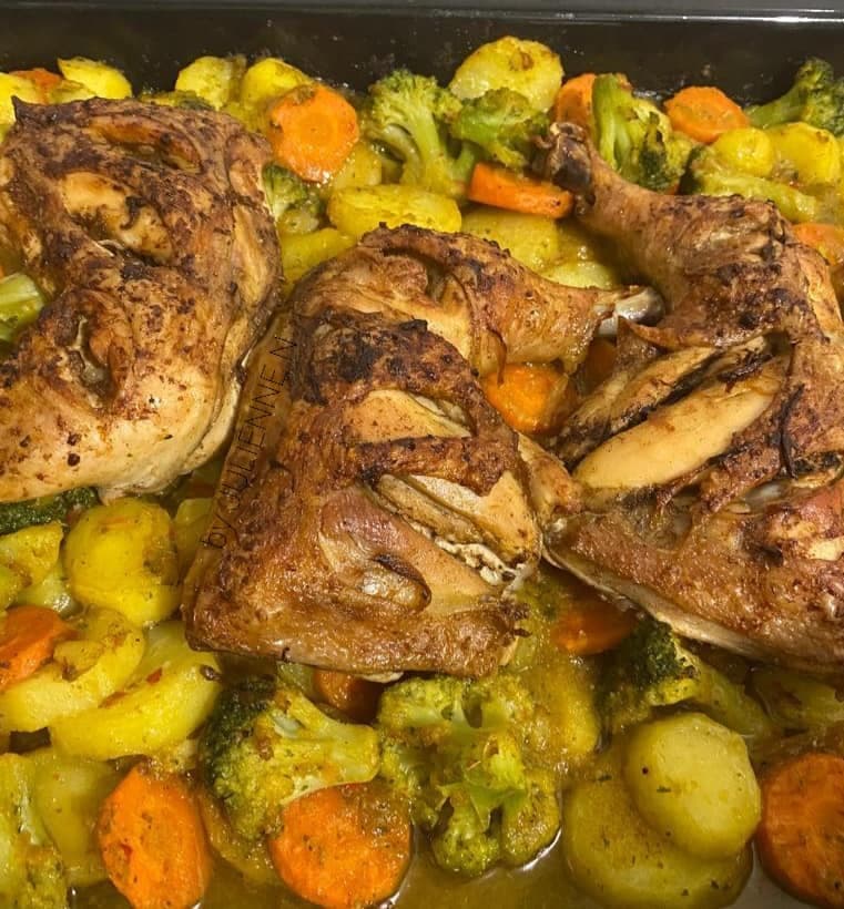 Cuisses de poulet rôtis et ses petits légumes