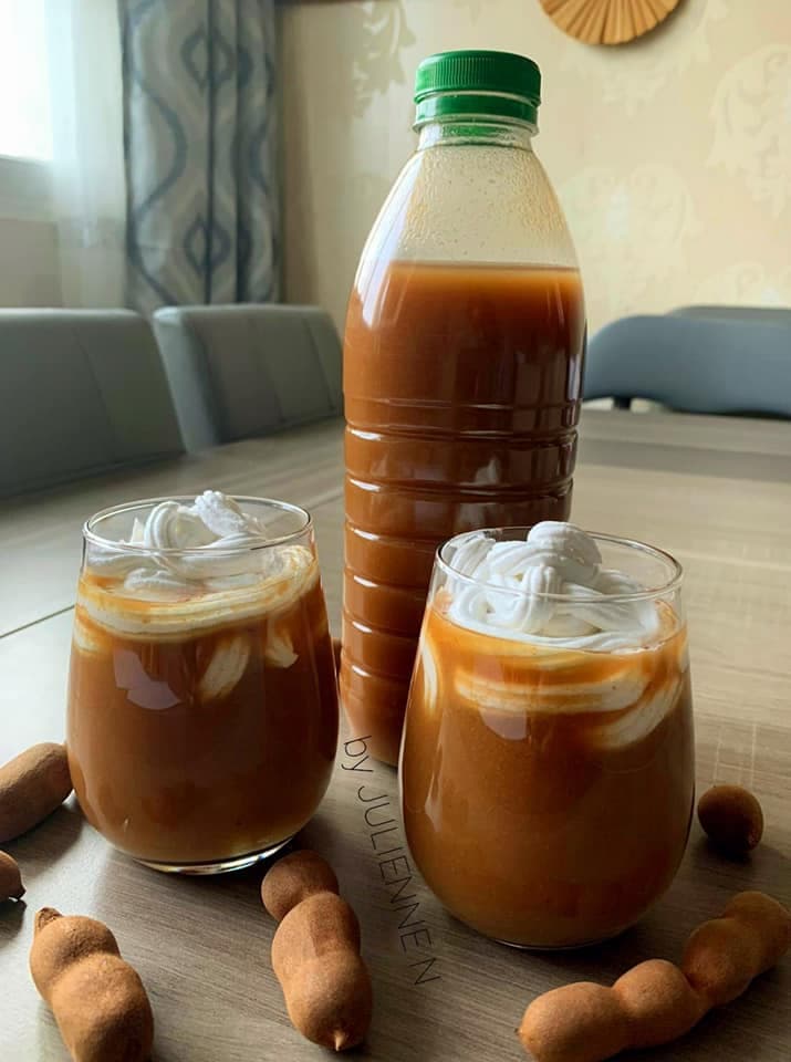 Jus onctueux de tamarins avec une délicieuse chantilly coco