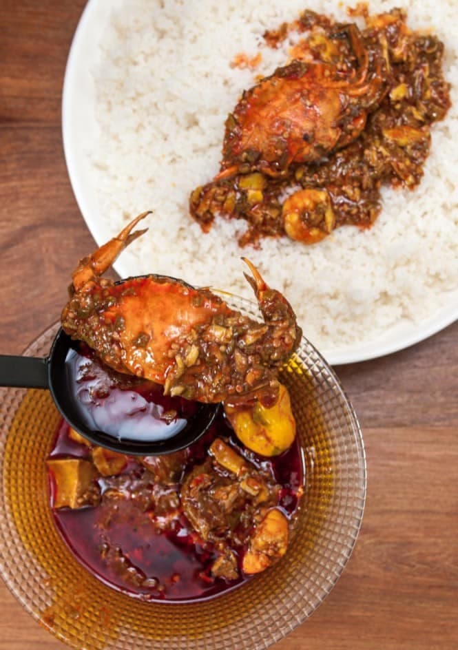 Soupe Kandia (Sauce Gombos à l’Huile de Palme) : Un Délice Crémeux et Authentique