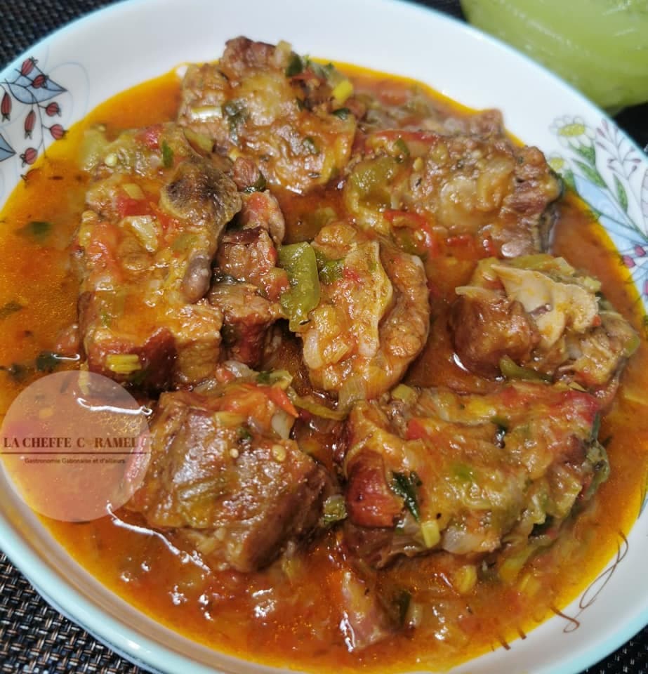 Queue de bœuf fumé dans sa petite sauce.