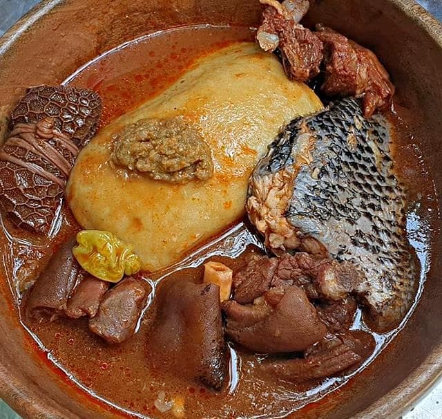 Fufu Ghanéen et Sa Sauce Gourmande : Une Délicatesse 100% Authentique !
