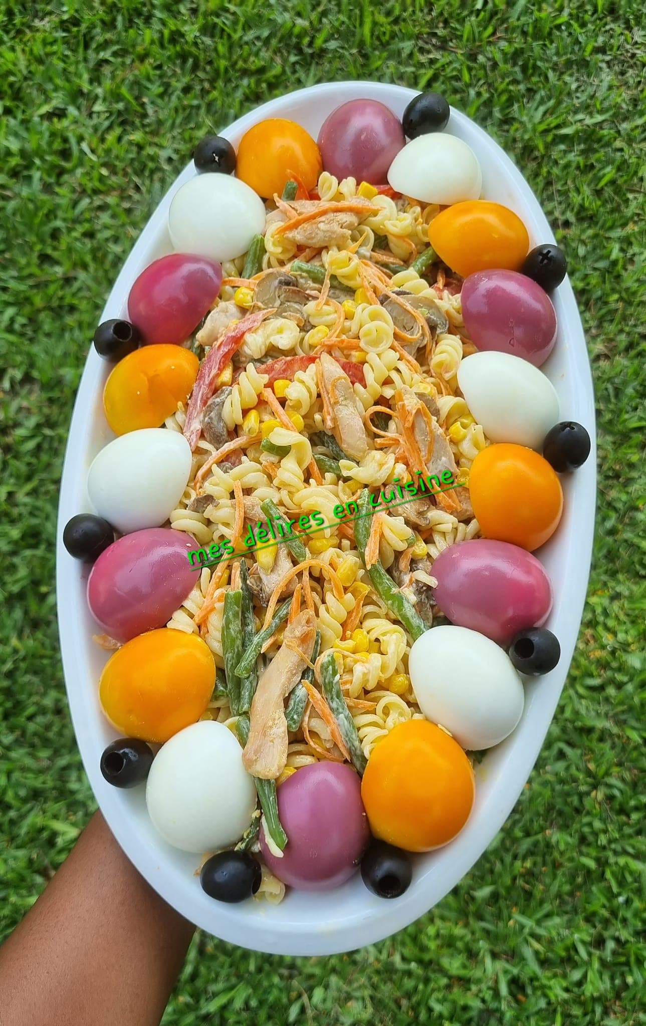 Salade de pâte aux champignons de Paris et poulet