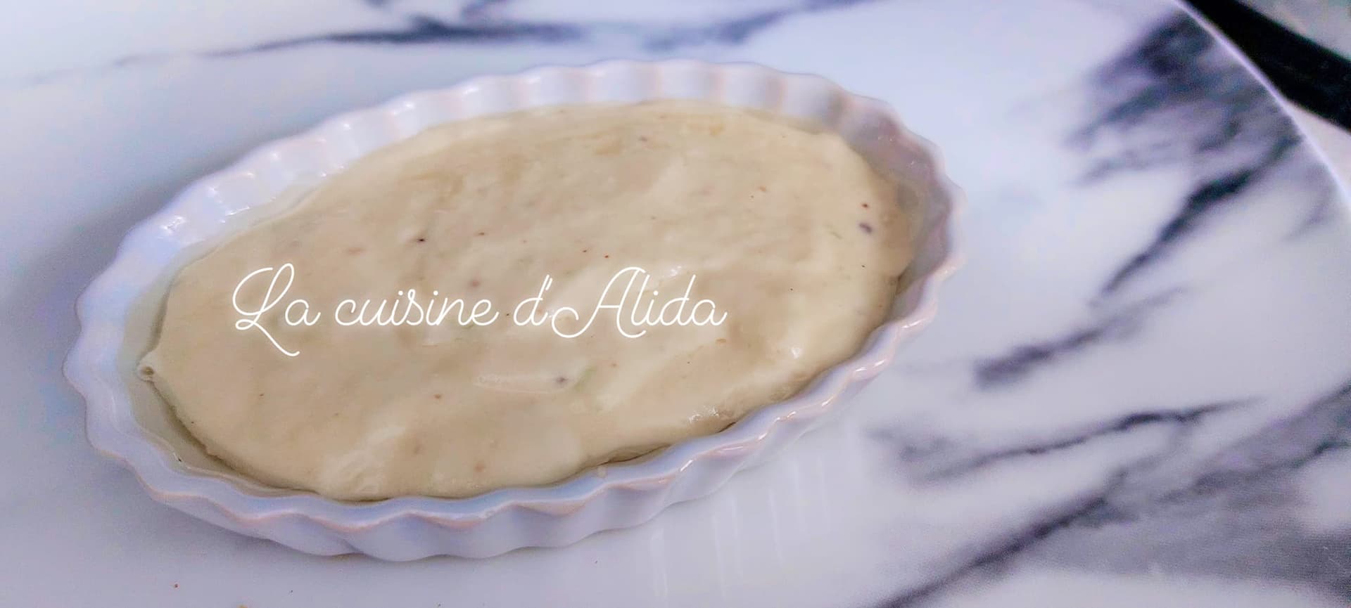 Sauce à l ail simple à réaliser et très intéressante comme base de certaines recettes et assaisonnement