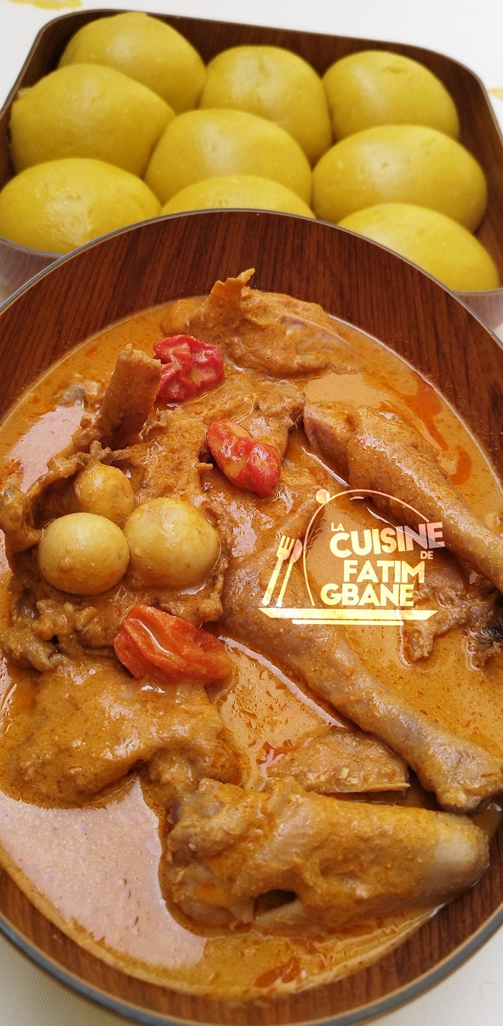 Foutou banane à la sauce pistache