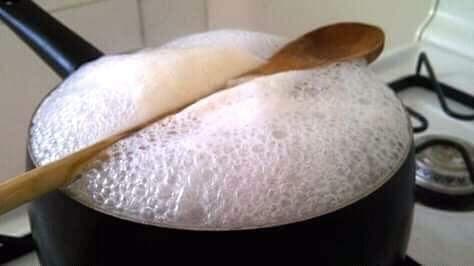 Astuce pour éviter que sa casserole déborde