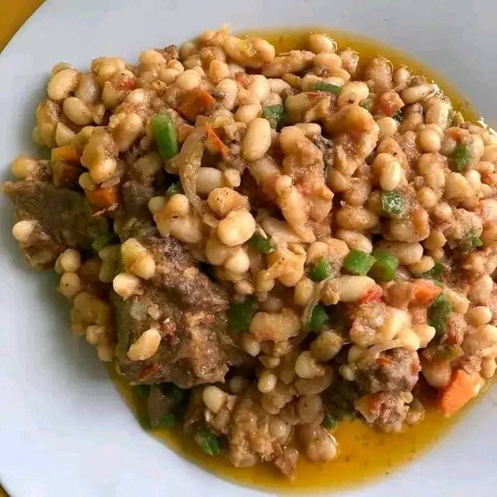 Du haricots blancs sautés a la viande de boeuf