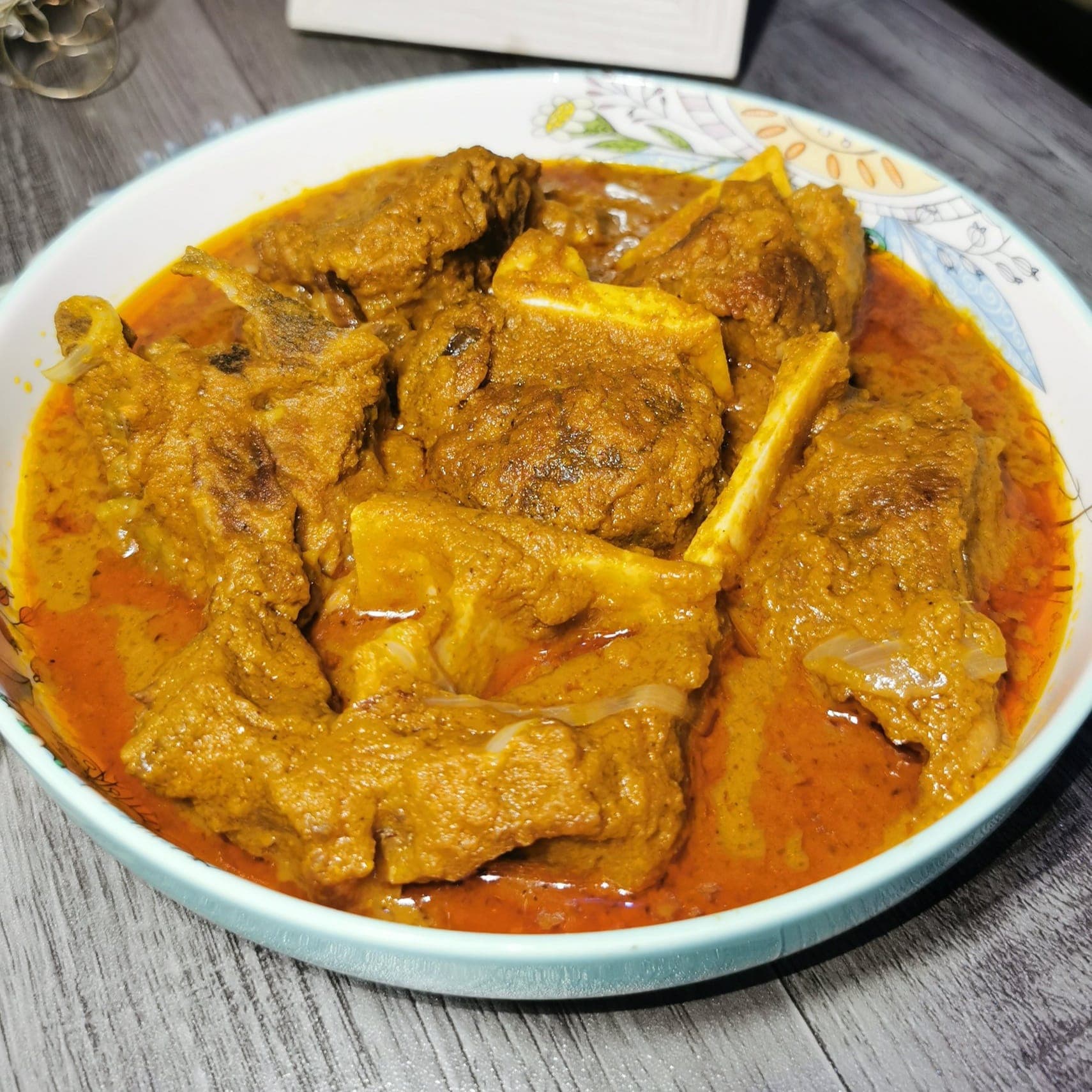 Sauce Graine avec Viande de Bœuf : Un Délice Riche et Savoureux