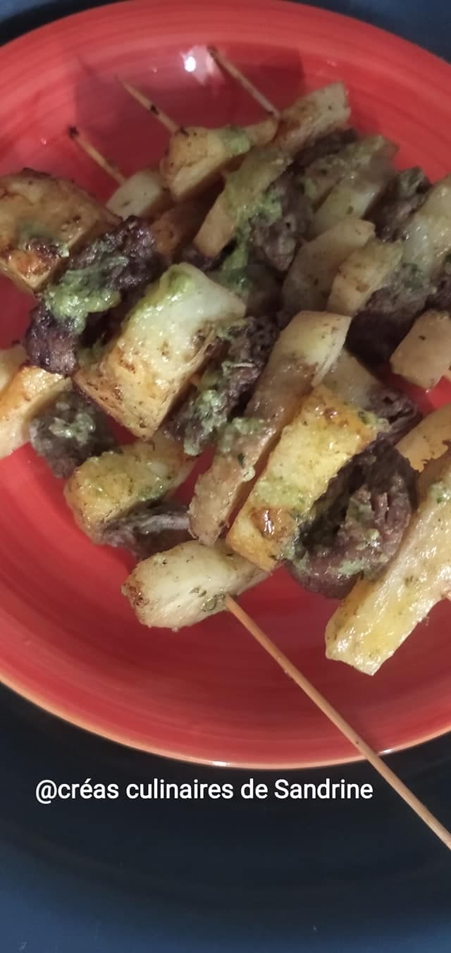 Brochettes de pommes de terre à l'ananas : recette