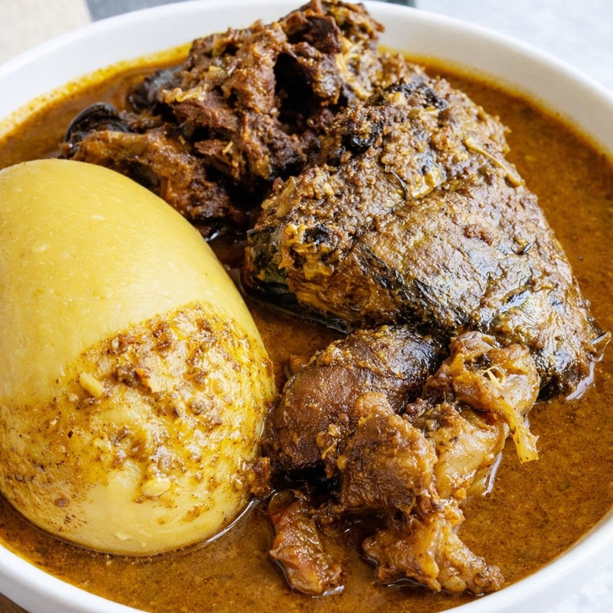 Foutou à la sauce Ntro