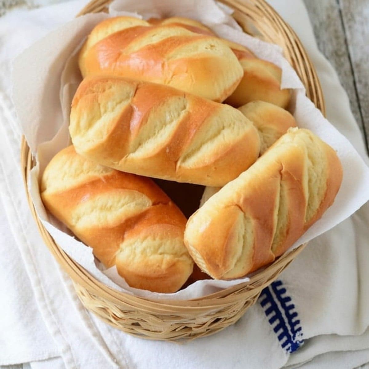 Petits pains au lait à la maison.