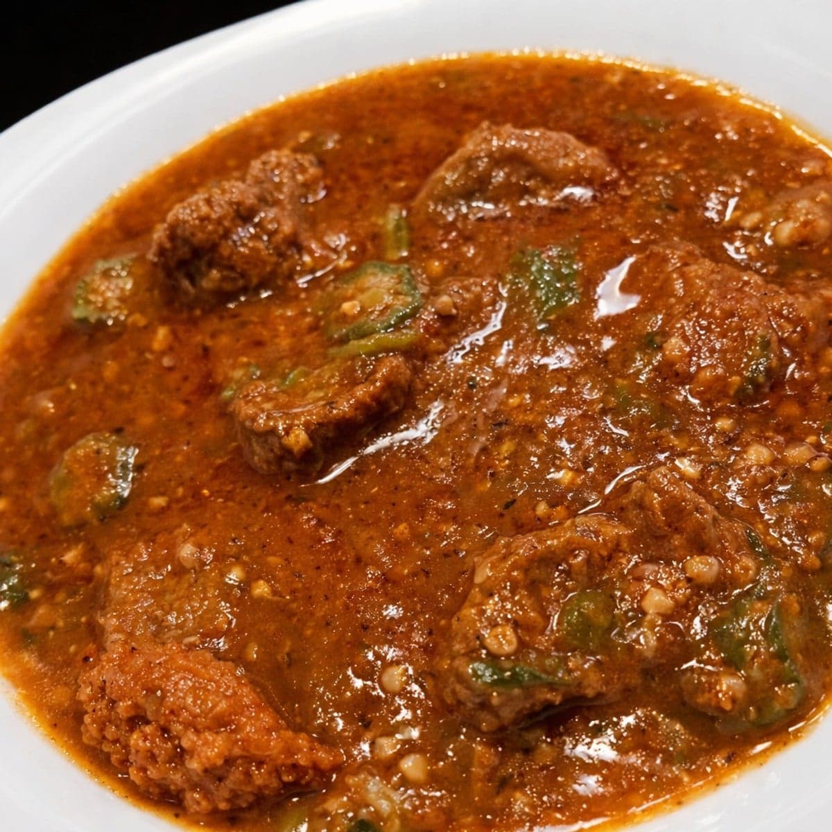 Sauce courgette au gombo et viande