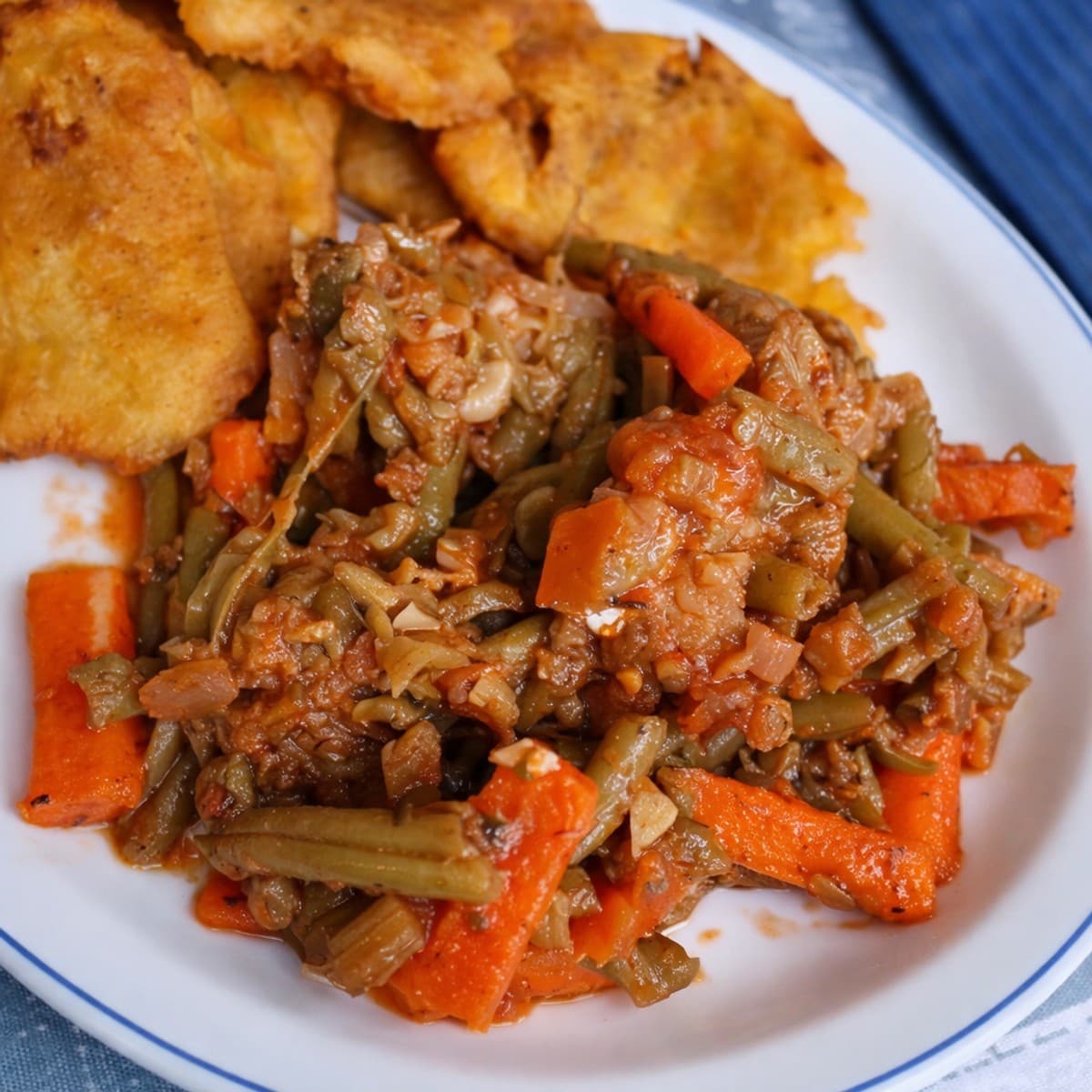 Carottes haricots verts sautés a la viande