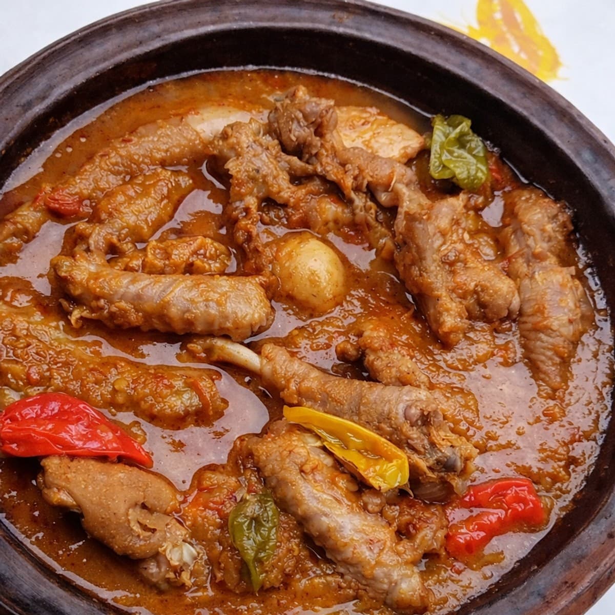 Délicieux kedjenou de pondeuse cuisiné avec la pâte d’ail