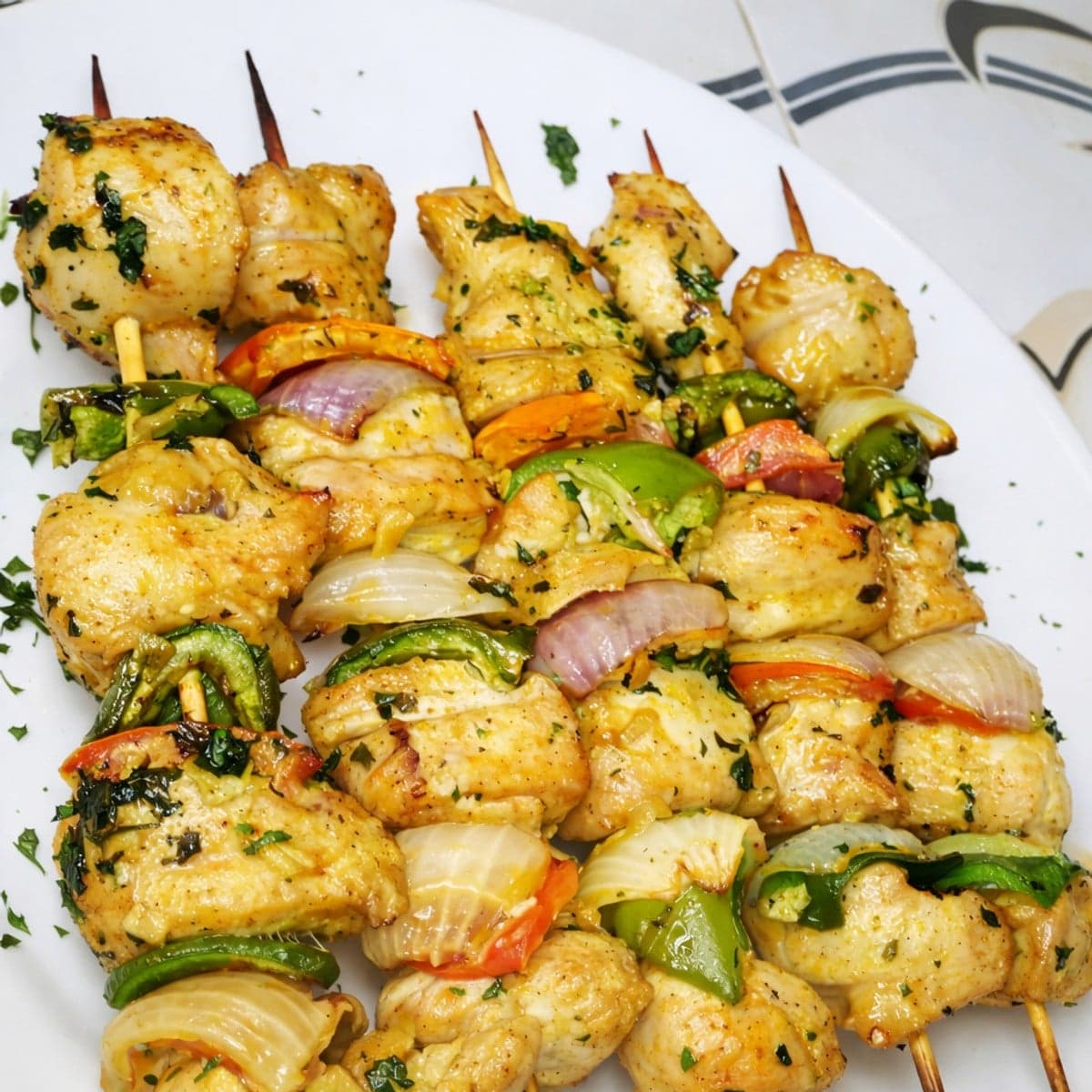 Brochettes de poulet au four