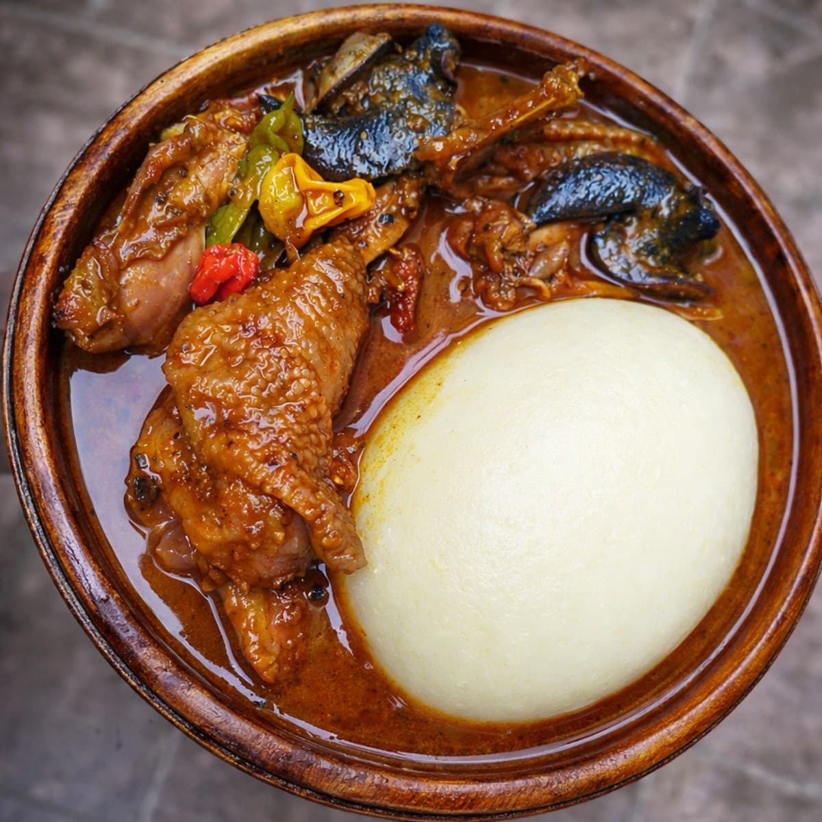 Foutou igname à la sauce djoumgblé : recette