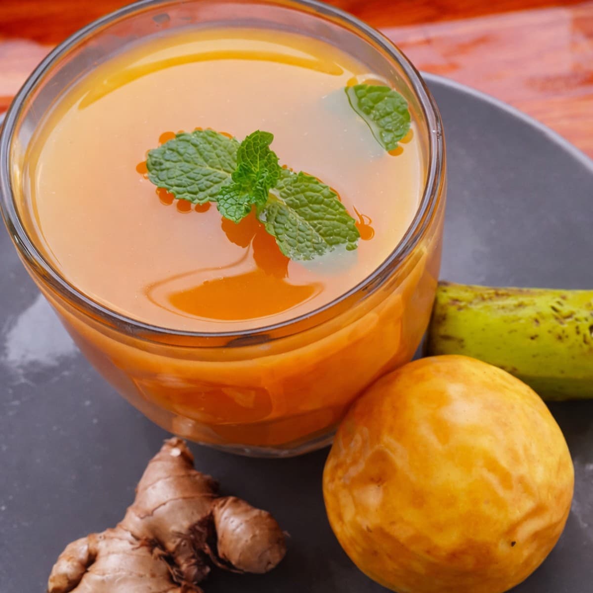 Jus de gingembre a la banane et passion
