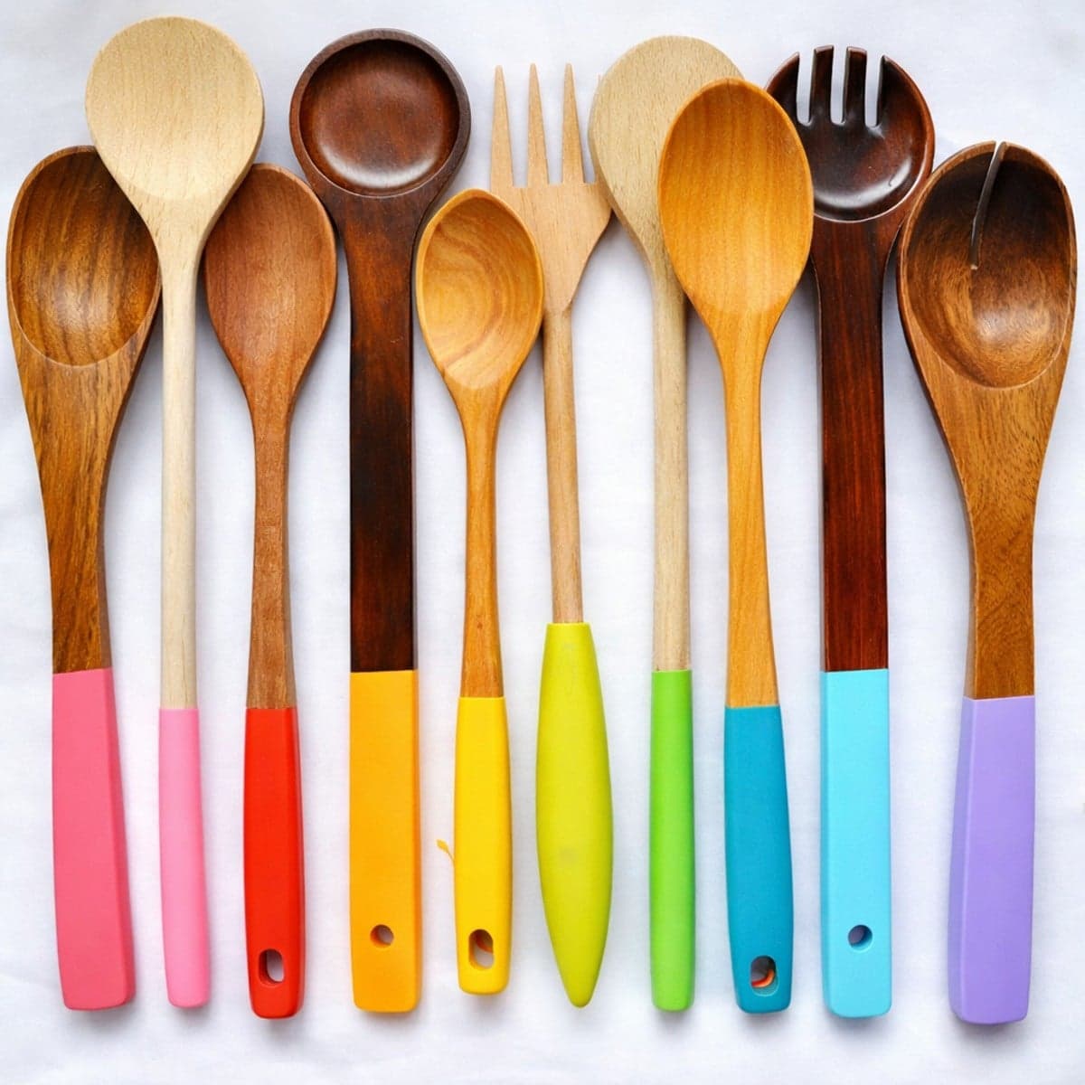 La bonne façon d’utiliser différents types de cuillères en bois