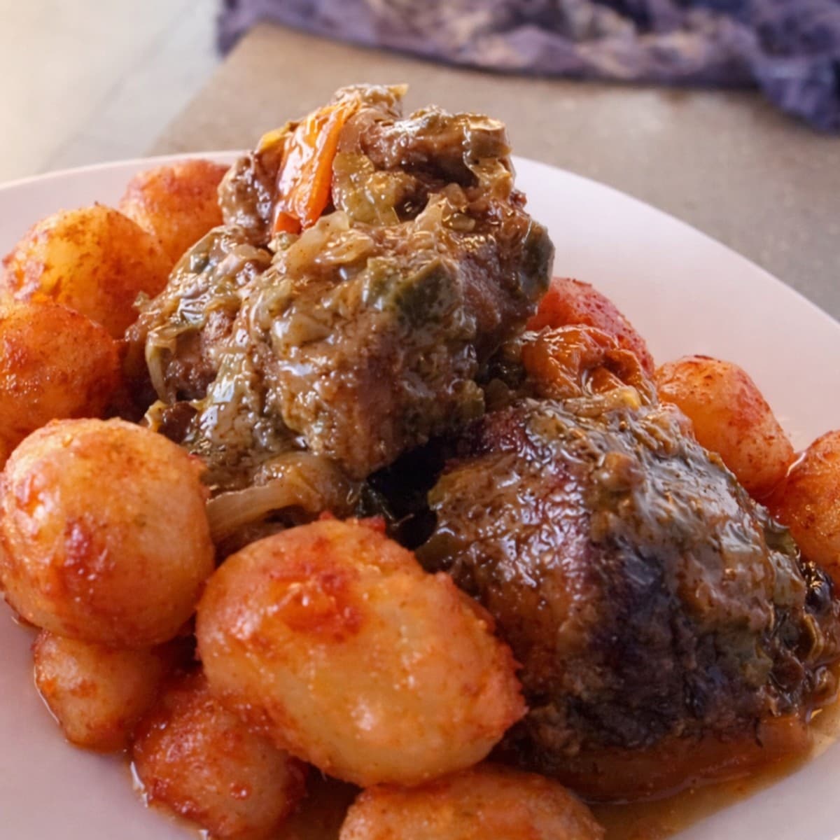 Viande fumée et pommes de terre au paprika : recette