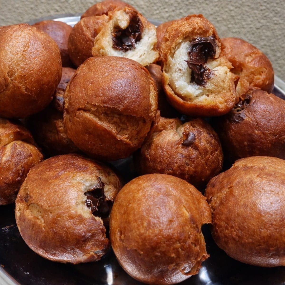 Beignets fourrés au chocolat