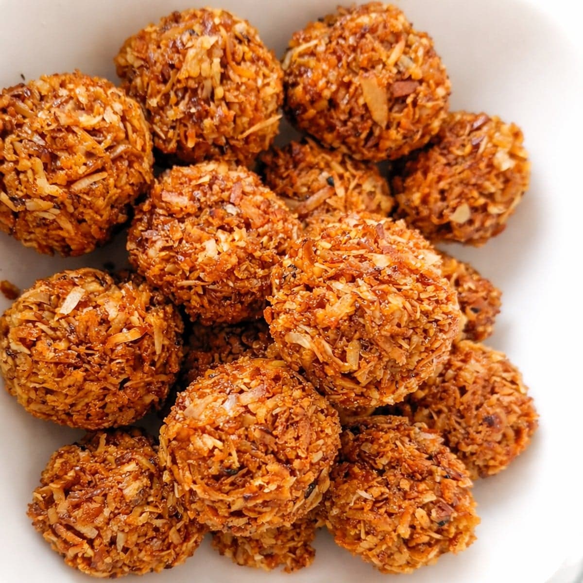 Boules de noix de coco caramélisées