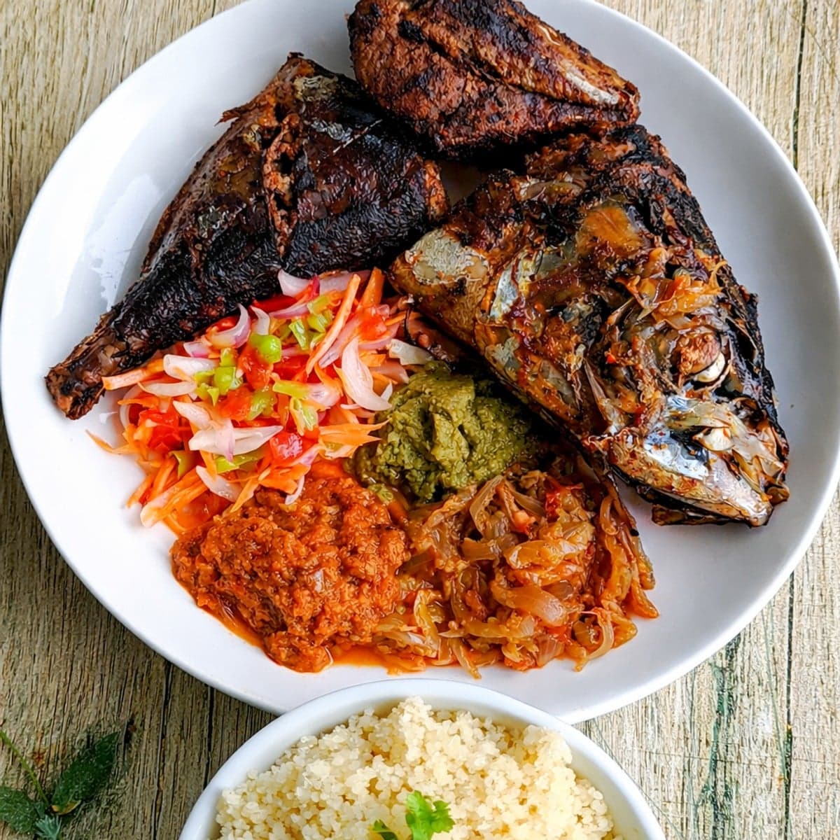 Chinchard braisé à la camerounaise