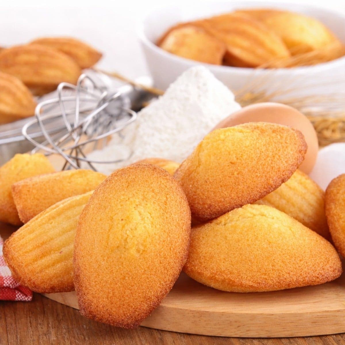 Des astuces pour obtenir des madeleines moelleuses et bien gonflées