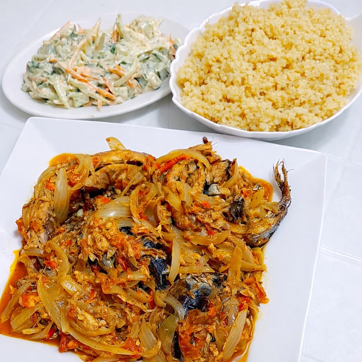 Mijoté dAPF (Mijoté de maquereau fumé avec attiéké)