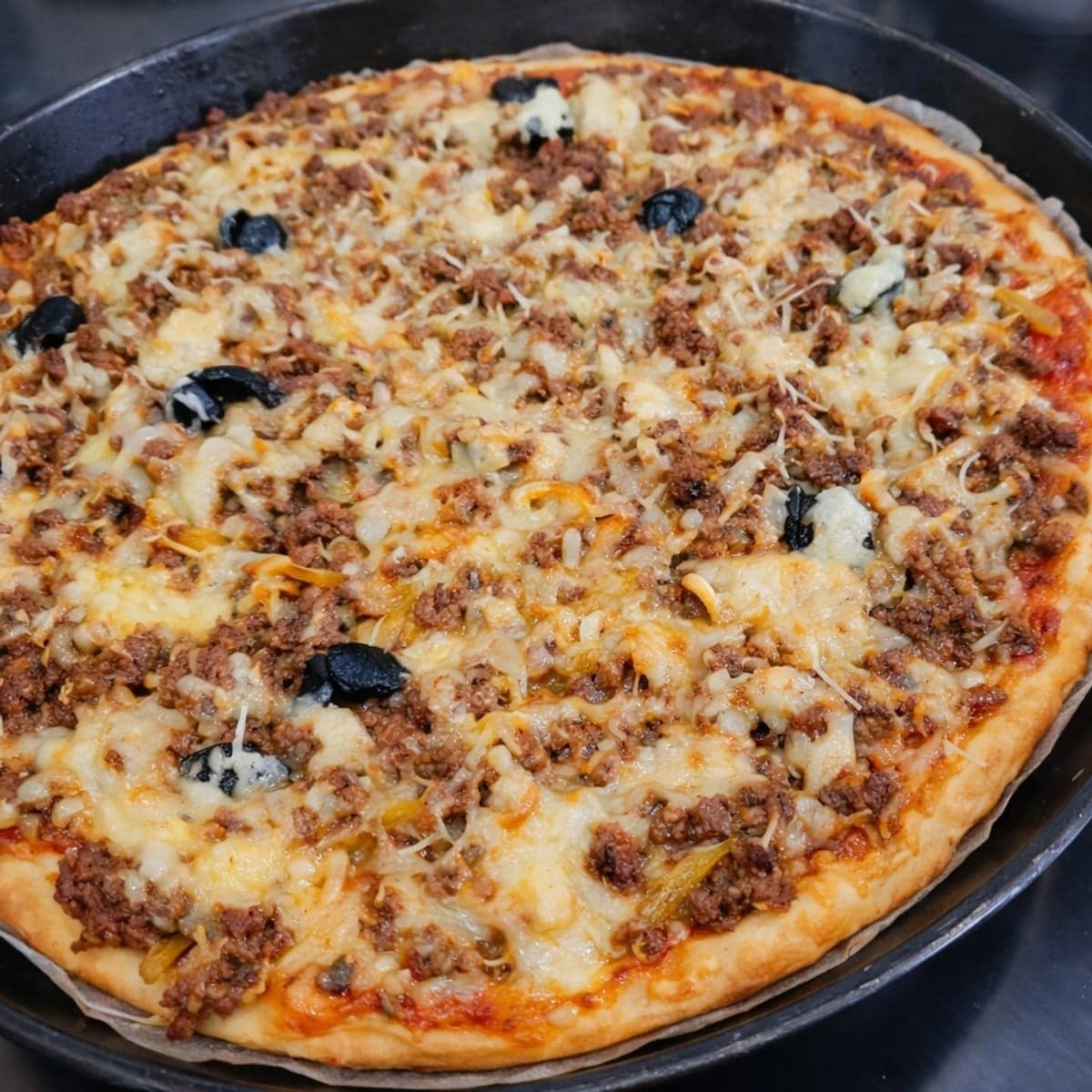 Pizza à la viande hachée