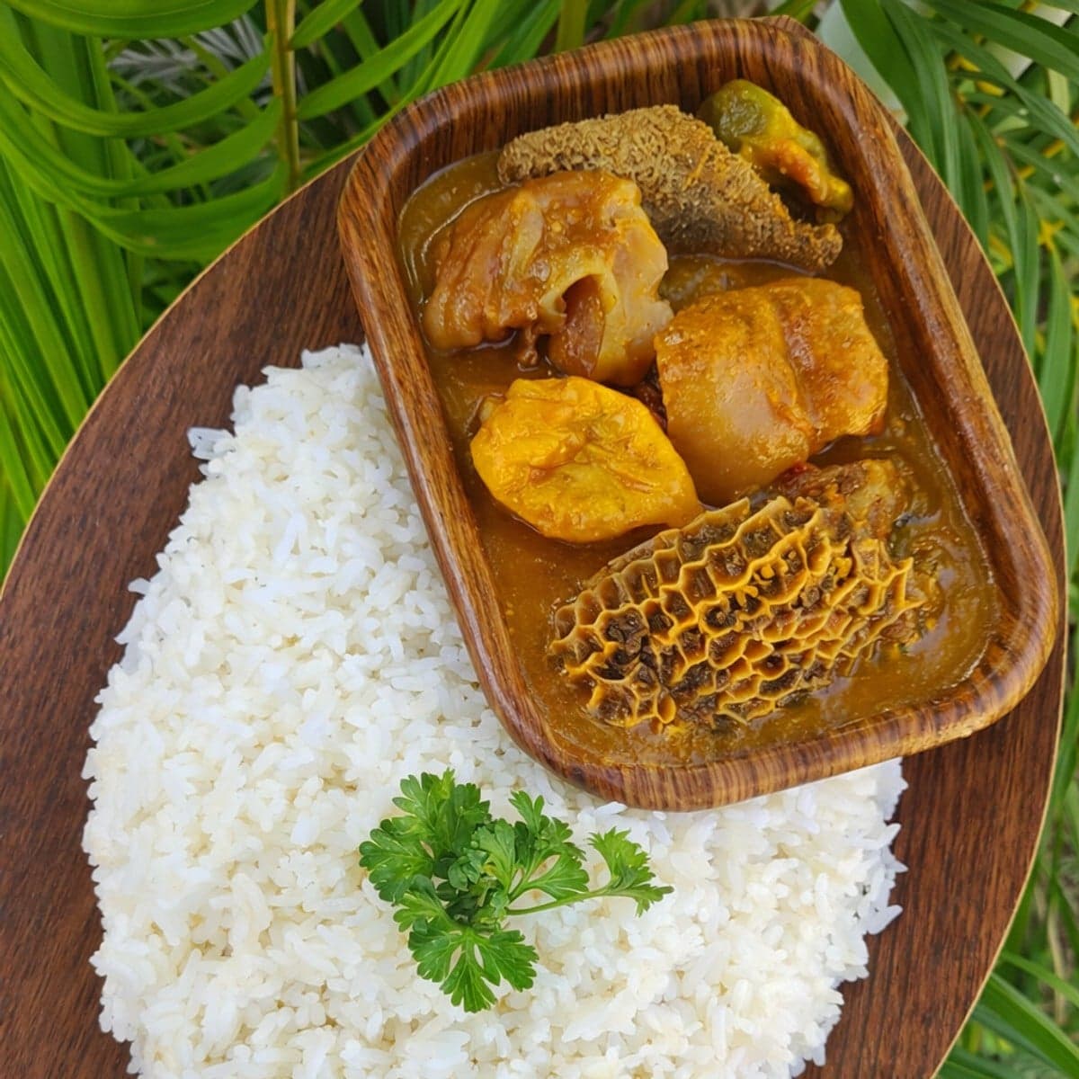Soupe de pattes de bœuf et tripes
