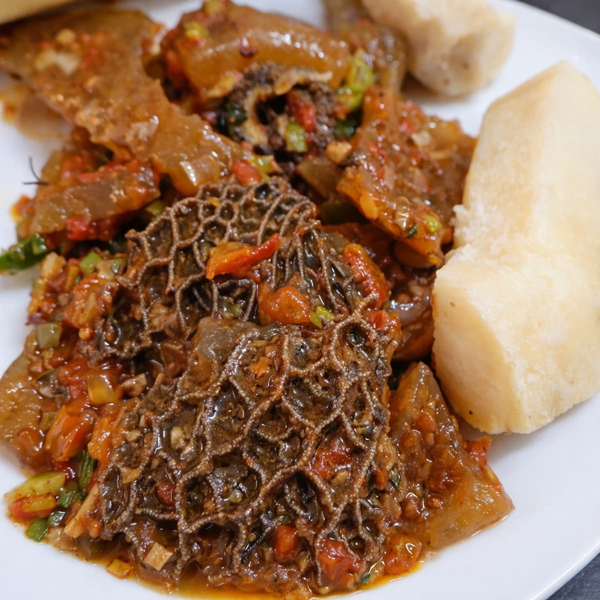 Tripes et peau de boeuf sautées..