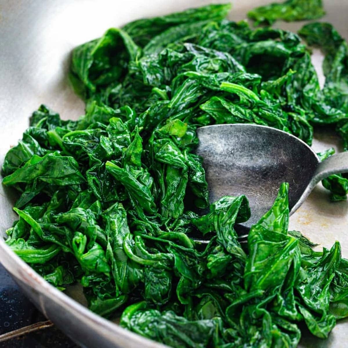 Astuces pour gardez les épinards verts lors de la cuisson