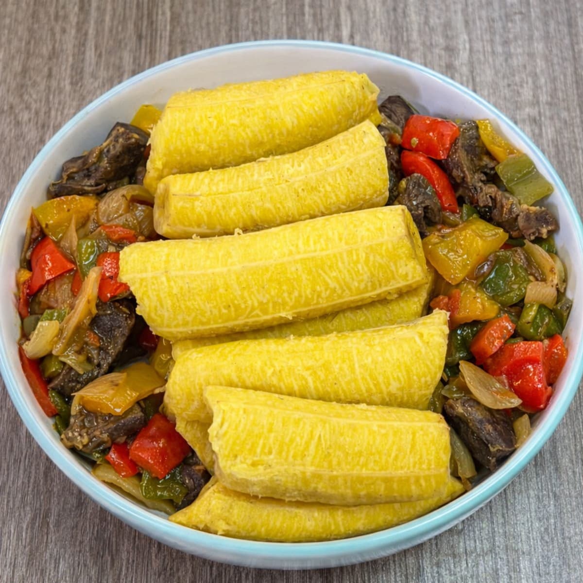 Coeur de boeuf aux 3 poivrons plantains vapeur