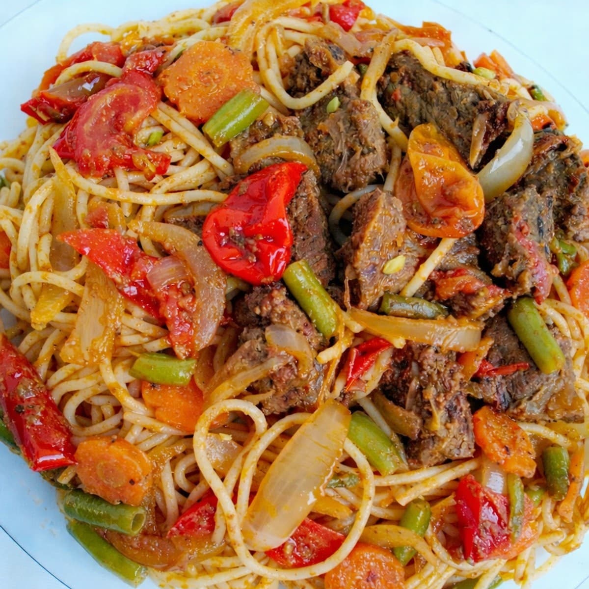 Des spaghetti à la viande de bœuf au légumes 😋