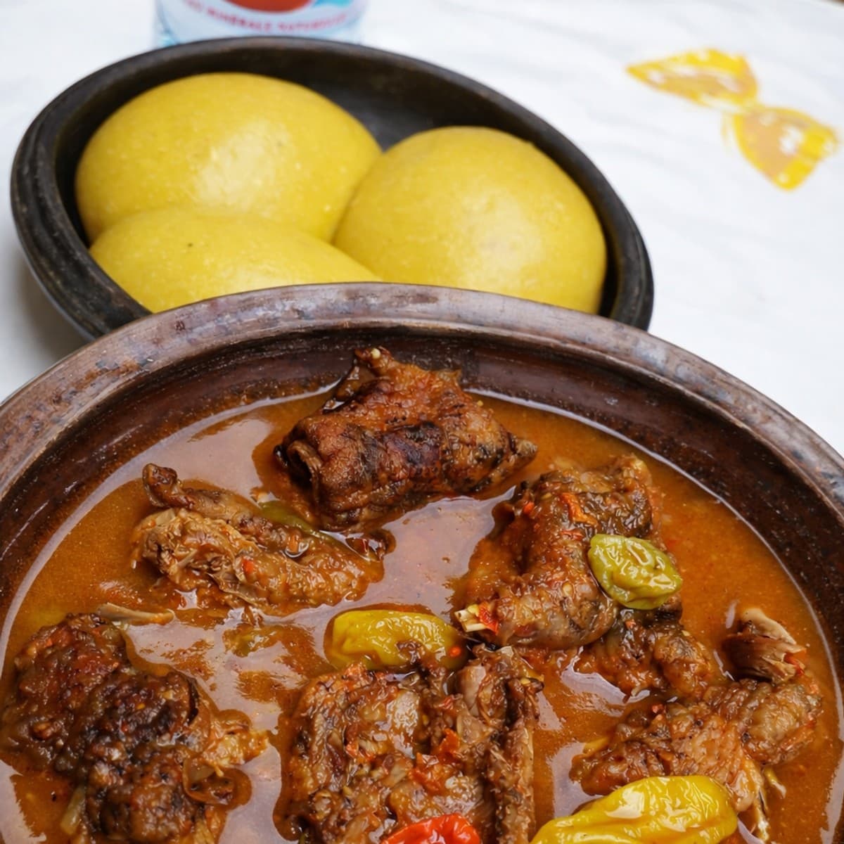 Du foutou banane à la délicieuse sauce claire.