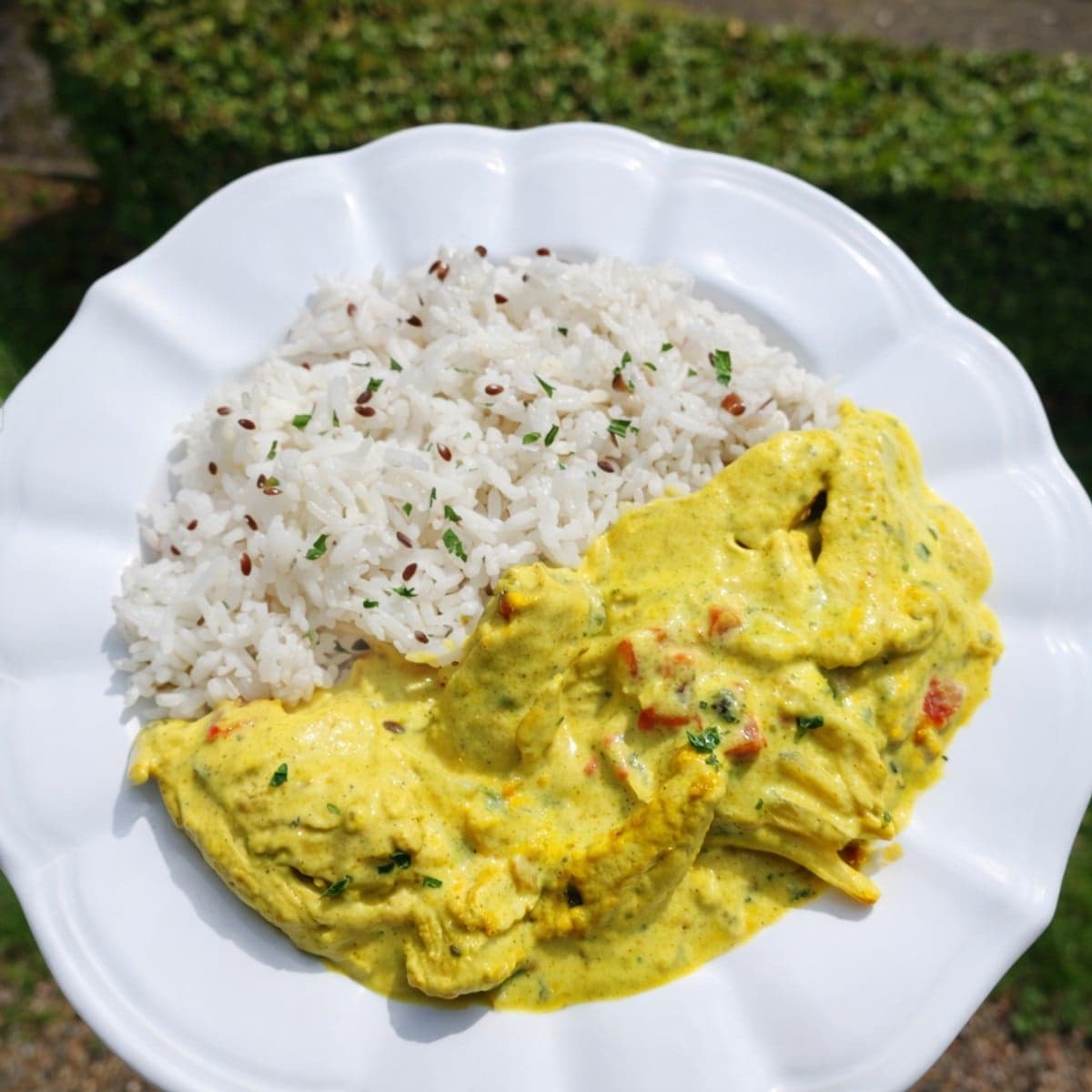 Escalope de veau au curcuma avec riz blanc